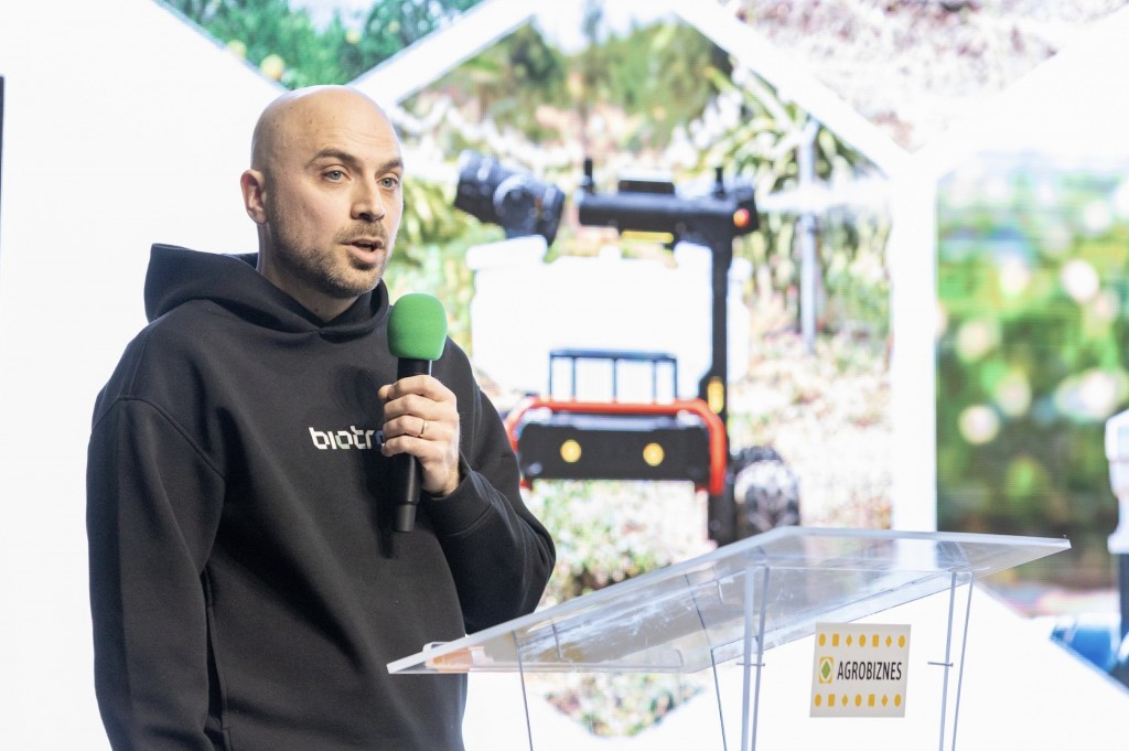 Premieră la AgTech 2026: Biotron a lansat ecosistemul digital pentru ferme, drona XAG P150 Max și scanerul inteligent pentru analiza solului și a plantelor