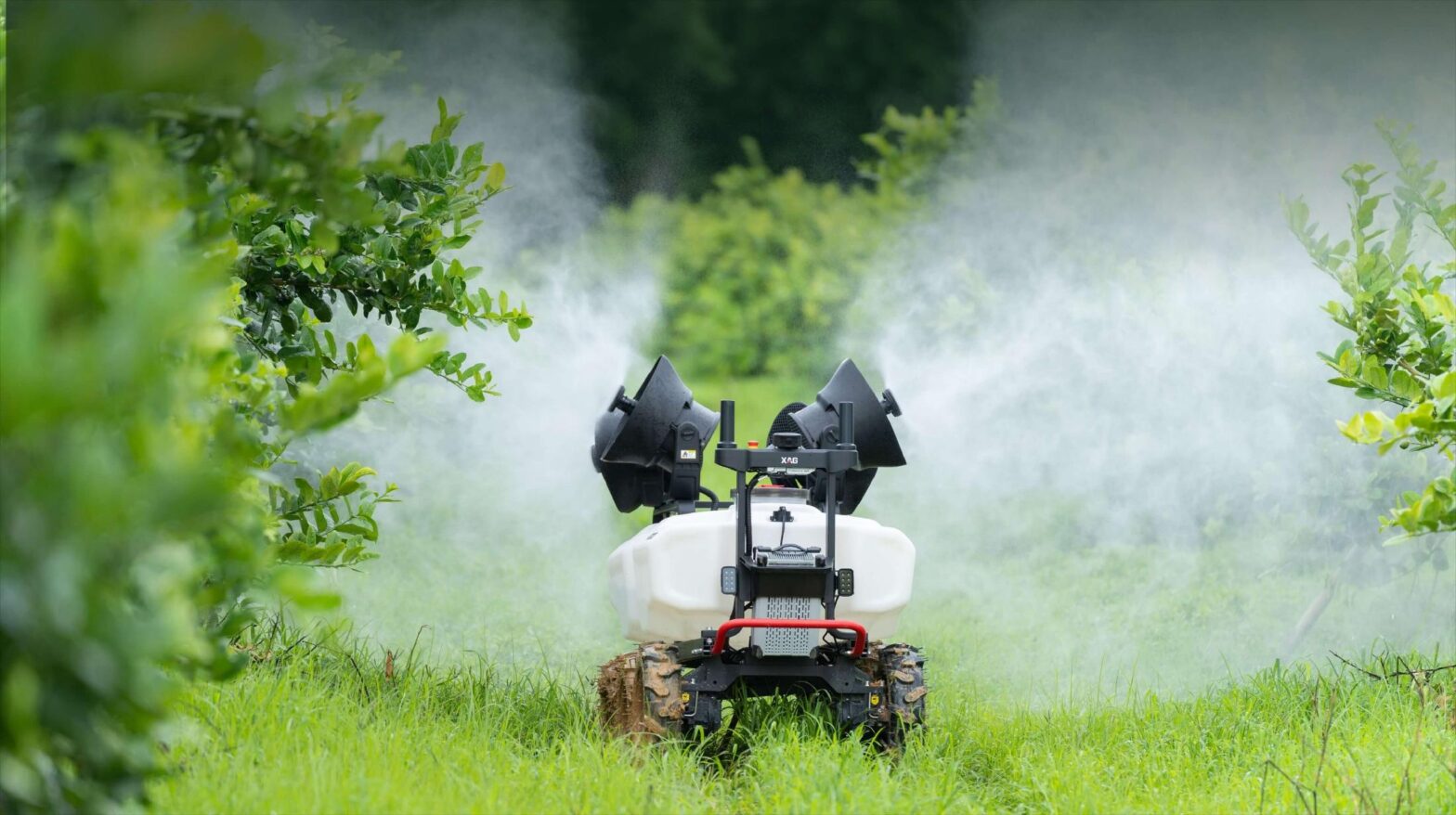 XAG R200 Rover agricol